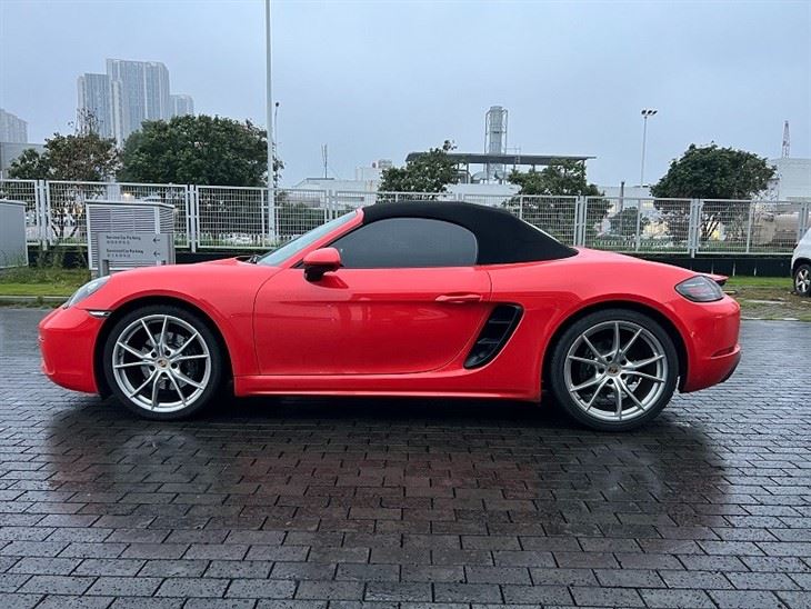 2018 Porsche 718 Boxster 2.0T suppliers