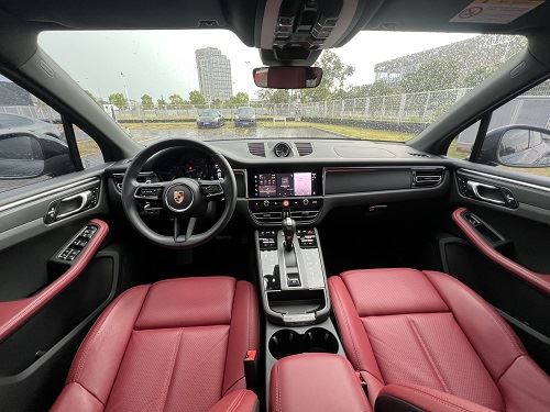 2024 Porsche Macan 2 best