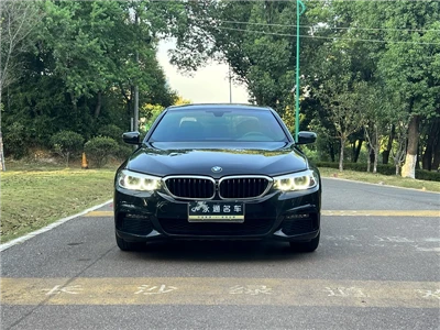 BMW 2018 BMW 5-sarjan 525li MSport Suit